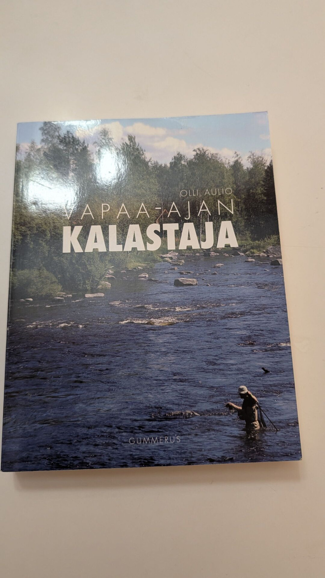 Kalastuskirja Vapaa-ajan kalastaja.