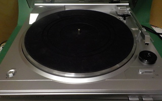 DENON DP-29F VINYYLISOITIN - UUTTA VASTAAVA TAKUU VOIMASSA !