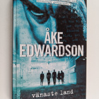 Åke Edwardson : Vänaste land - pikkukuva 1