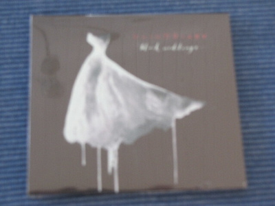 Rain Diary Black Weddings cd muoveissa
