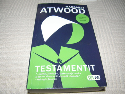Margaret Atwood Testamentit -pok