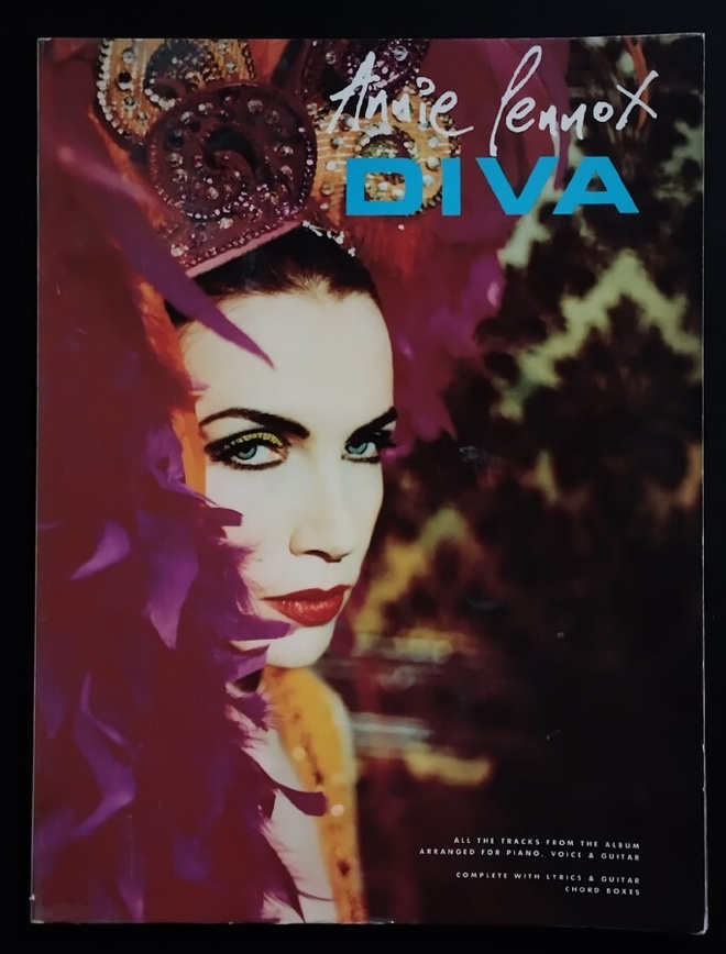 Annie Lennox: Diva (Nuottivihko. kirjastopoisto)