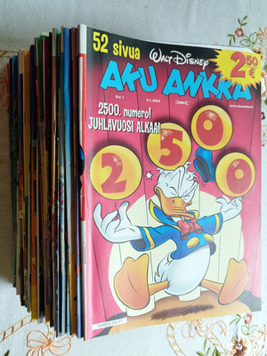Aku Ankan vuosikerta 2004 (N:ot 1 - 52-53)
