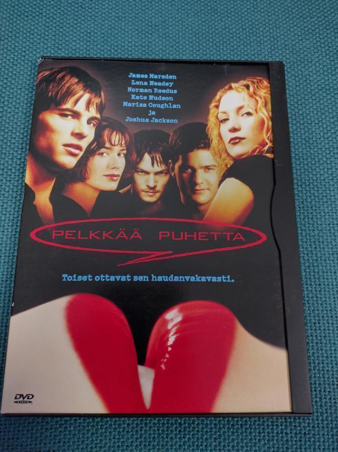PELKKÄÄ PUHETTA (Joshua Jackson) 200***