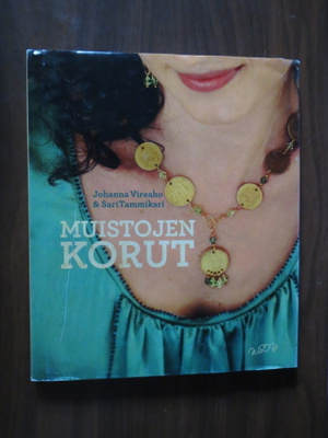 Vireaho & Tammikari: Muistojen korut