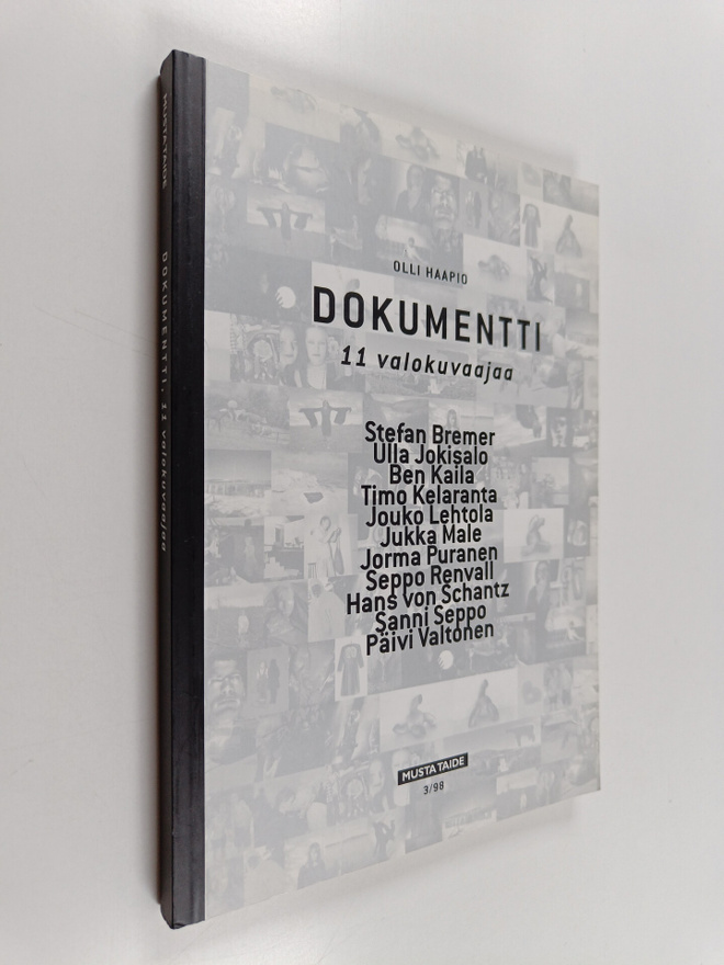 Olli (koonnut) Haapio : Dokumentti : 11 valokuvaajaa