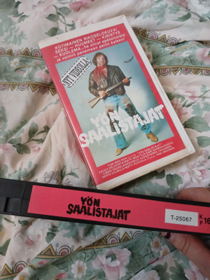Yön saalistajat VHS