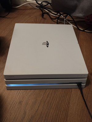 Viallinen ps4 pro