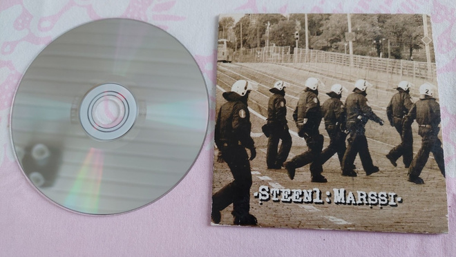 CDS Steen 1: Marssi (ft. Iso-H ja Redrama) / Marssi (Steen 1