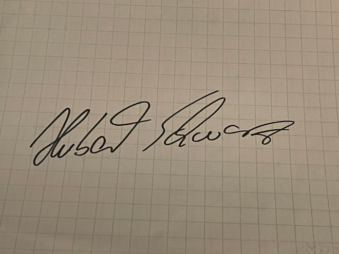 Hubert Schwarz nimikirjoitus paperilla