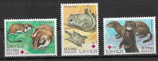 PR -82, koko sarja, Lape 911 -3, eläimiä, postituoreina