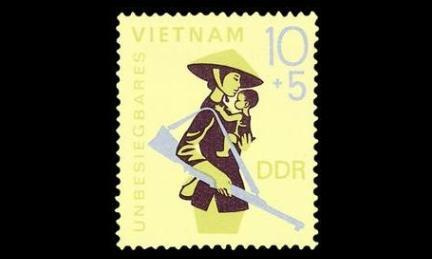 DDR 1371 ** Voittamaton Vietnam (1968)