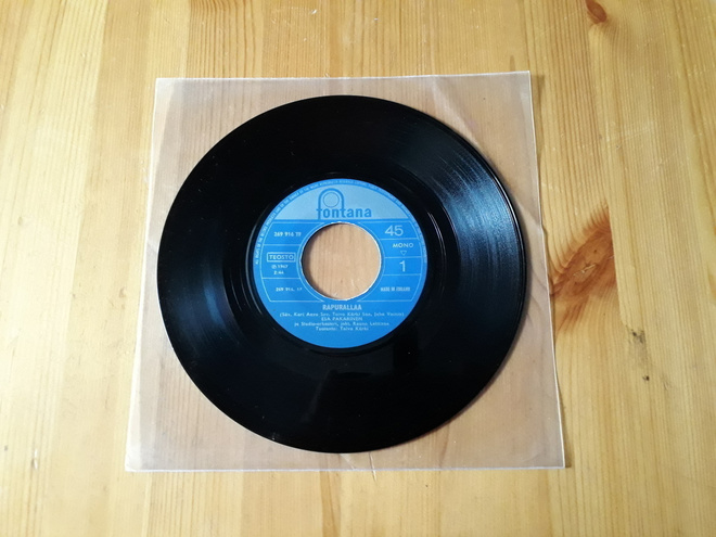 Esa Pakarinen – Rapurallaa 7" 1967 Rock'n'Roll, Iskelmä