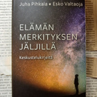 Juha Pihkala, Esko Valtaoja - Elämän merkityksen jäljillä - pikkukuva 1