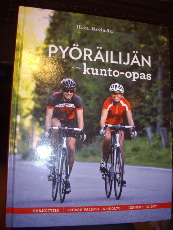 Ilkka Järvimäki: PYÖRÄILIJÄN KUNTO-OPAS (1.p.2011) Sis.pk:t