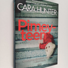 Cara Hunter : Pimeyteen - pikkukuva 1