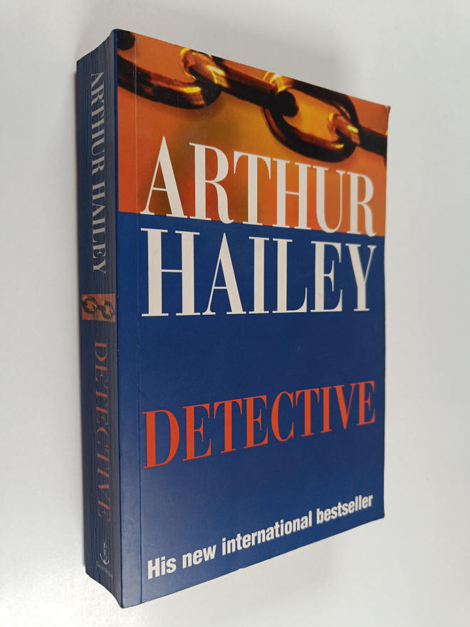 Arthur Hailey : Detective