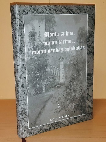 Monta sukua, monta tarinaa, monta vanhaa valokuvaa