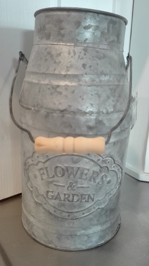 KAUNIS FLOWERS & GARDEN - VALLEY :N  PELTITONKKA