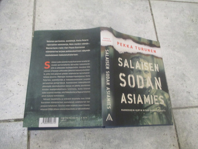 SALAISEN SODAN ASIAMIES - pekka turunen