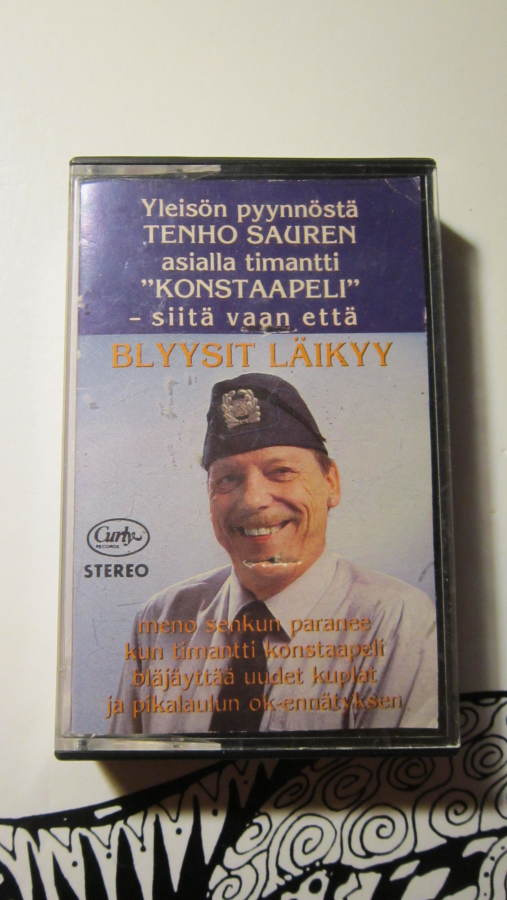 Tenho Sauren c-kasetti Blyysit läikyy