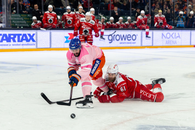 #17 Pavel GW Roosa nauha-ottelun pelipaita
