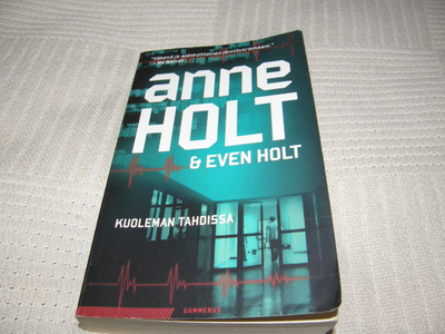 Anne Holt Kuoleman tahdissa  -pok