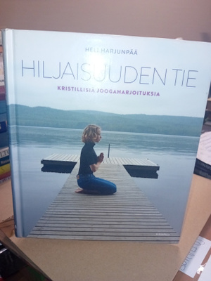 Harjunpää : Hiljaisuuden tie ( SIS POSTIKULU )