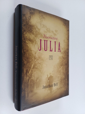 Jonathan Hull : Nuoruuteni Julia
