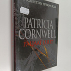 Patricia Cornwell : Paljaat luut - pikkukuva 1