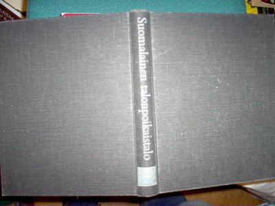 Alfred Kolehmainen: SUOMALAINEN TALONPOIKAISTALO ( 2 p 1980)