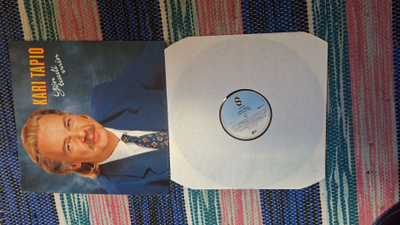 Kari Tapio:Yön tuuli vain Lp RARE