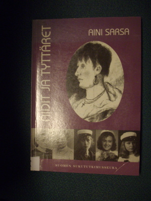 Aini Sarsa: ÄIDIT JA TYTTÄRET ( Sis.postikulut )