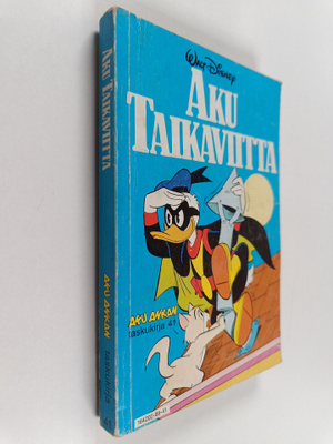 Aku Taikaviitta