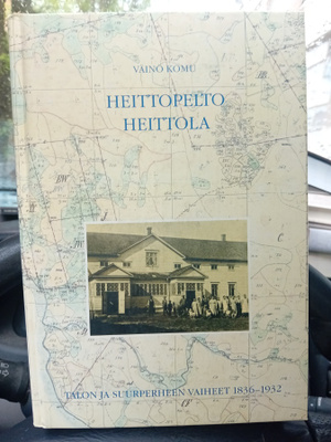Väinö Komu : Heittopelto Heittola ( SIS POSTIKULU ) SIGNED