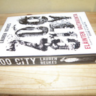 Lauren Beukes Zoo City eläinten valtakunta (nidottu) - pikkukuva 1
