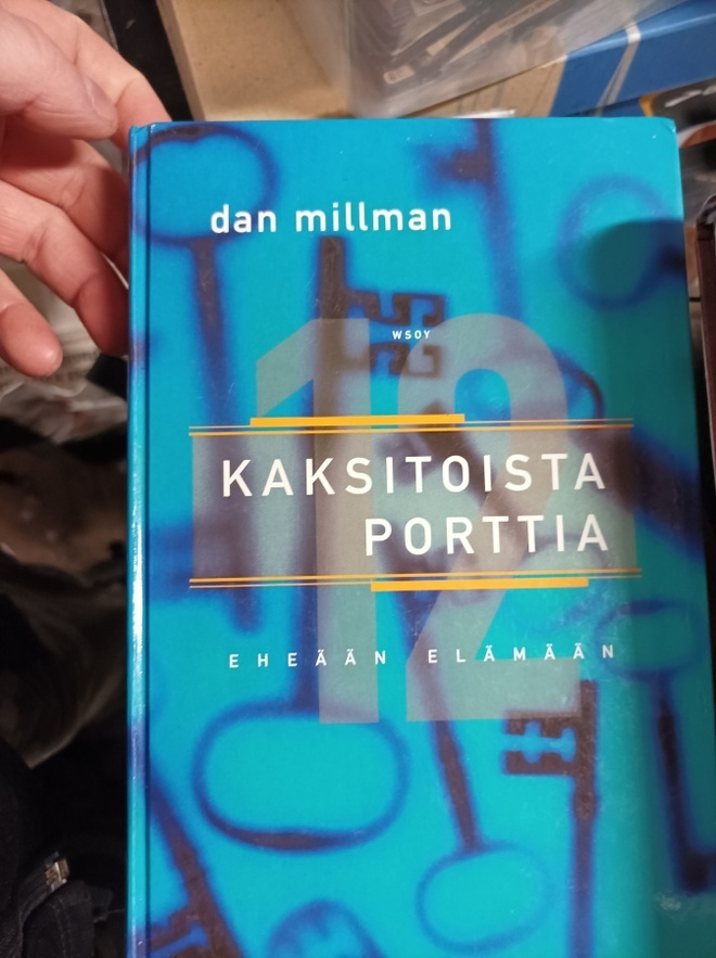 Dan Millman Kaksitoista porttia eheään elämään