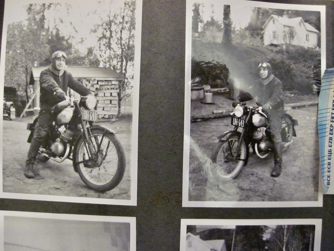 2 VANHAA Valokuvaa KIVAT Moottoripyörät 1950-1960-l