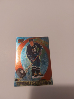 1997-98 Pacific Invincible Attack Zone #2 Teemu Selänne