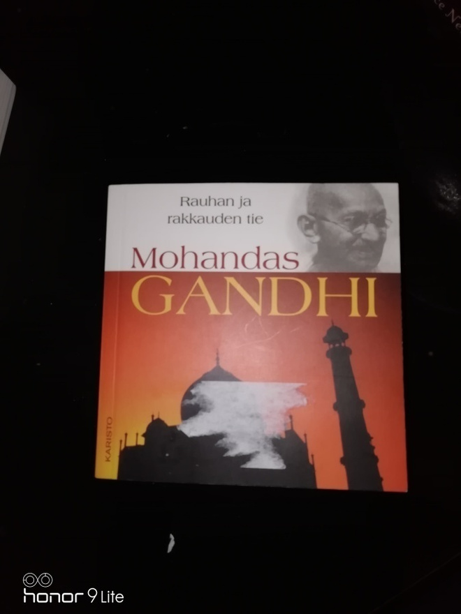 Mohandas Gandhi Rauhan ja rakkauden tie