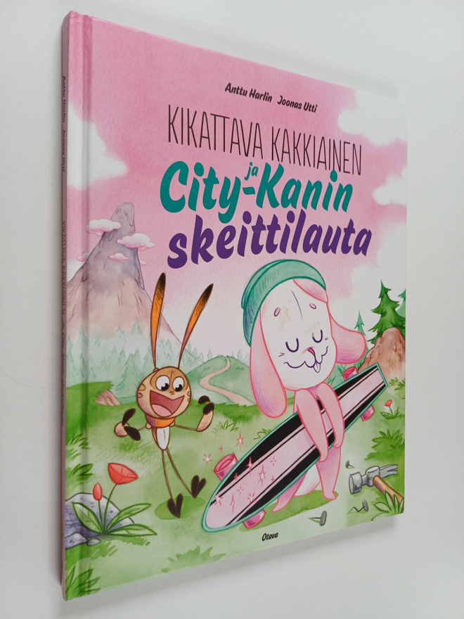Anttu Harlin : Kikattava Kakkiainen ja City-Kanin skeitti...