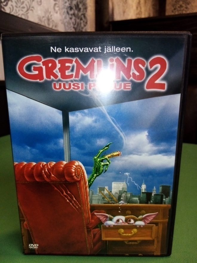DVD GREMLINS 2 UUSI PESUE ( SIS POSTIKULU )