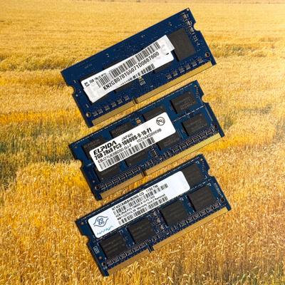 DDR3 SODIMM ram-muistit 4 + 2 + 2 GB