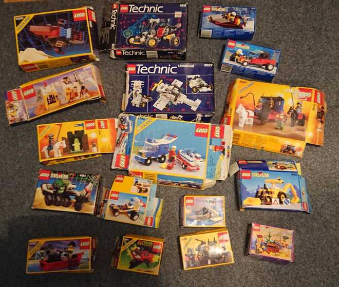 Lego pakkaukset + ohjeet