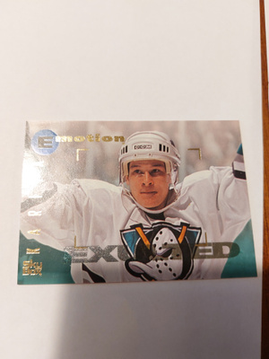 1995-96 Emotion #3 Paul Kariya