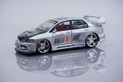 042. Kentoys 'Mitsubishi Lancer Evolution VIII' pienoismalli