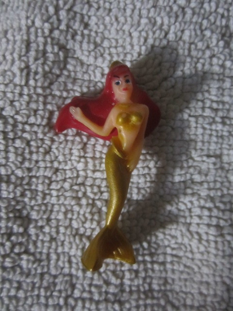 Disney Prinsessat Ariel Kullansävyinen mekko