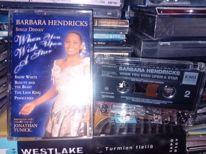 C-kasetti Barbara Hendricks sings Disney  ( SIS POSTIKULU  )