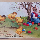Tiputäti ja poikaset, iso keko värjättyjä Pääsiäismunia 1938 - pikkukuva 1