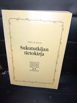 Karskela : Sukututkijan tietokirja  ( SIS POSTIKULU ) SIGNED